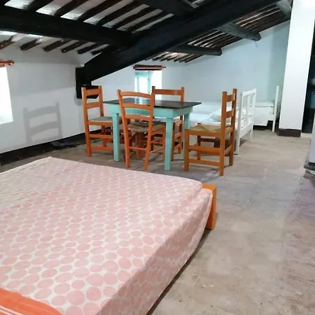 Casale Valentini Affittacamere *